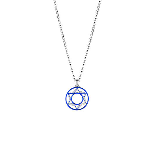 David Blue with chain